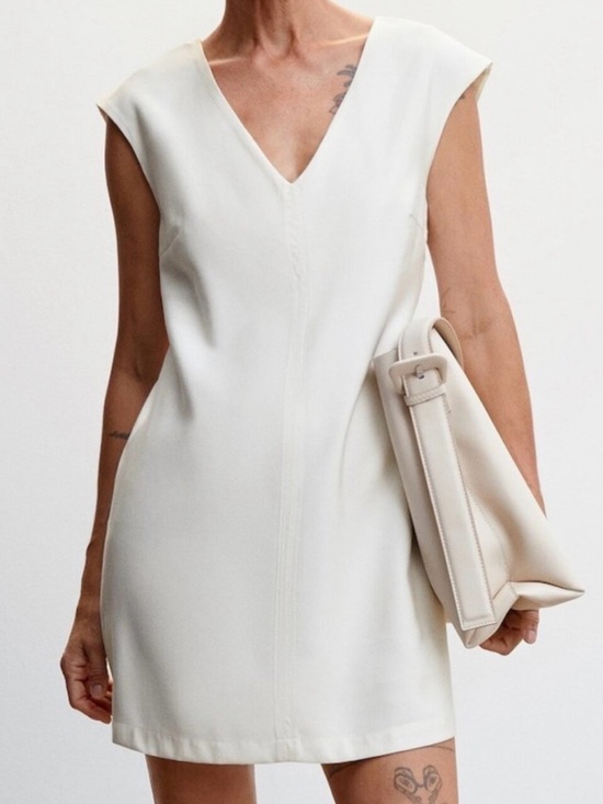 Mango Dresses & Skirts - Mango V-Neck Short Sleeve White Mini Dress